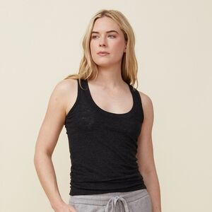 Monrow Scoop Neck Tank Black